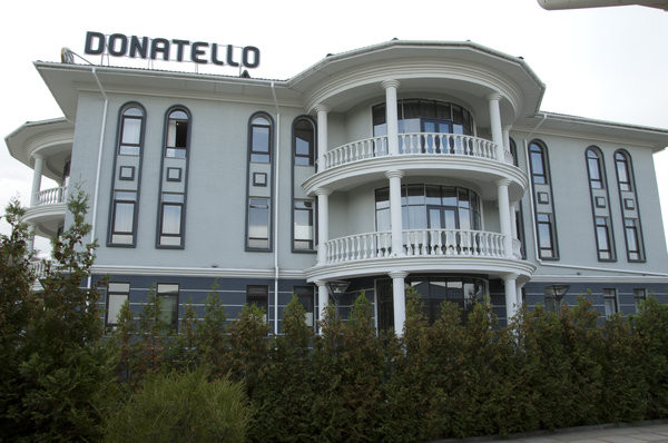 簡(jiǎn)單的酒店建筑外觀 簡(jiǎn)單的酒店建筑外觀