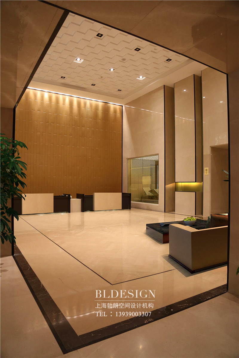 新鄉(xiāng)河師大沁園精品商務(wù)酒店大廳設(shè)計(jì) 新鄉(xiāng)河師大沁園精品商務(wù)酒店大廳設(shè)計(jì)