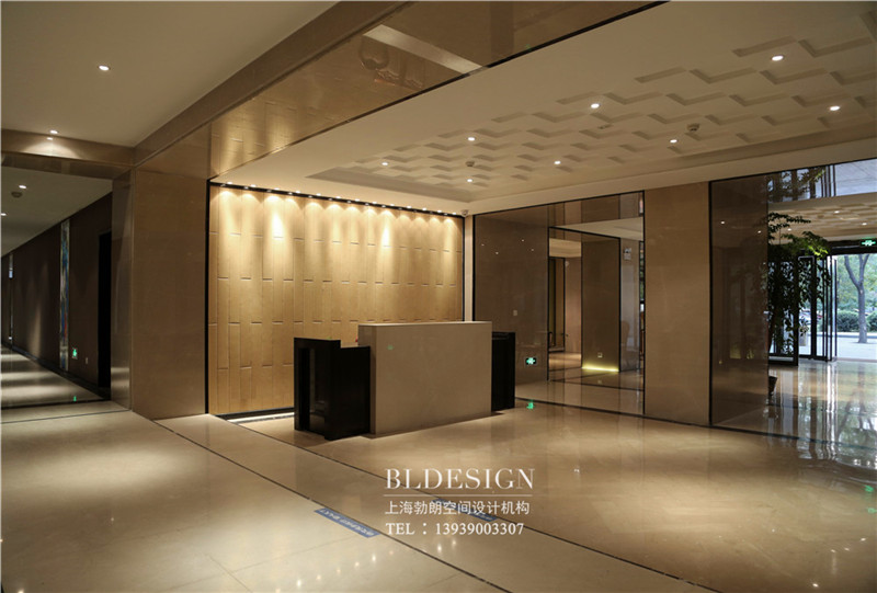 新鄉(xiāng)河師大沁園精品商務(wù)酒店大廳設(shè)計(jì) 新鄉(xiāng)河師大沁園精品商務(wù)酒店大廳設(shè)計(jì)