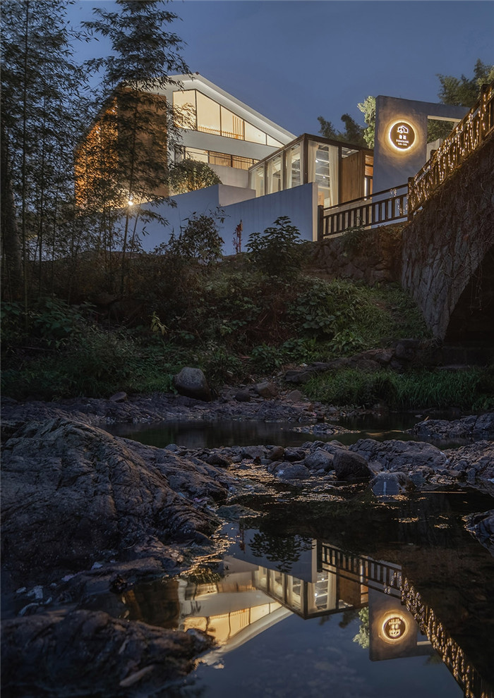 美到讓人窒息的莫干山魚缸民宿外觀設(shè)計方案 美到讓人窒息的莫干山魚缸民宿外觀設(shè)計方案