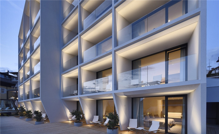 永不過時(shí)的精品酒店設(shè)計(jì)風(fēng)格  Schgaguler酒店外觀設(shè)計(jì)方案