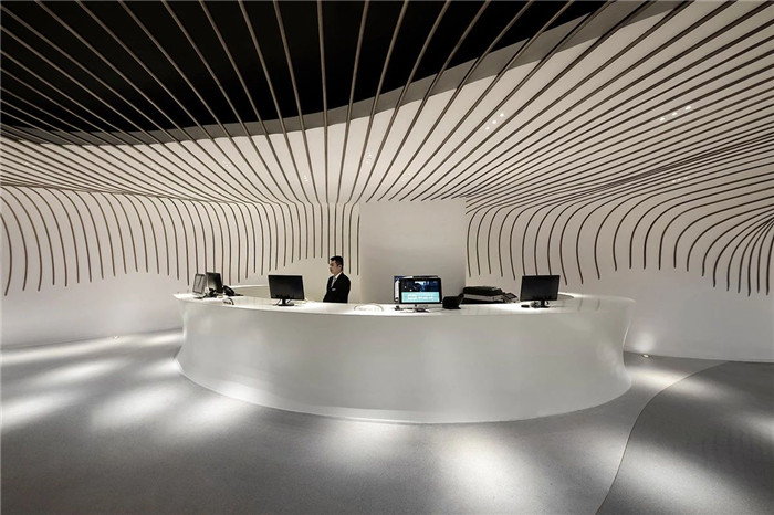 以海浪為靈感的純白前衛(wèi)風(fēng)度假酒店設(shè)計(jì)案例賞析