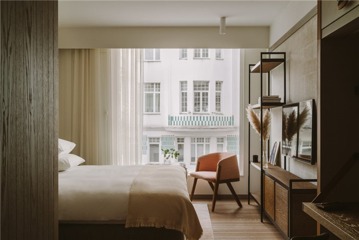 國(guó)外迎合年輕人的藝術(shù)精品酒店客房改造設(shè)計(jì)方案