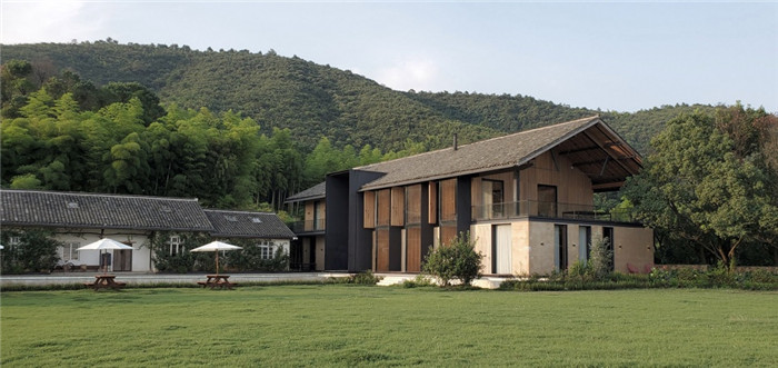 冷靜又克制 玫瑰莊園反傳統(tǒng)精品度假酒店建筑外觀設(shè)計方案 冷靜又克制 玫瑰莊園反傳統(tǒng)精品度假酒店建筑外觀設(shè)計方案