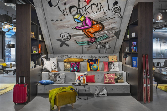 瑞士Moxy酒店休閑區(qū)設(shè)計(jì)  小而美的潮牌精品酒店設(shè)計(jì)鼻祖
