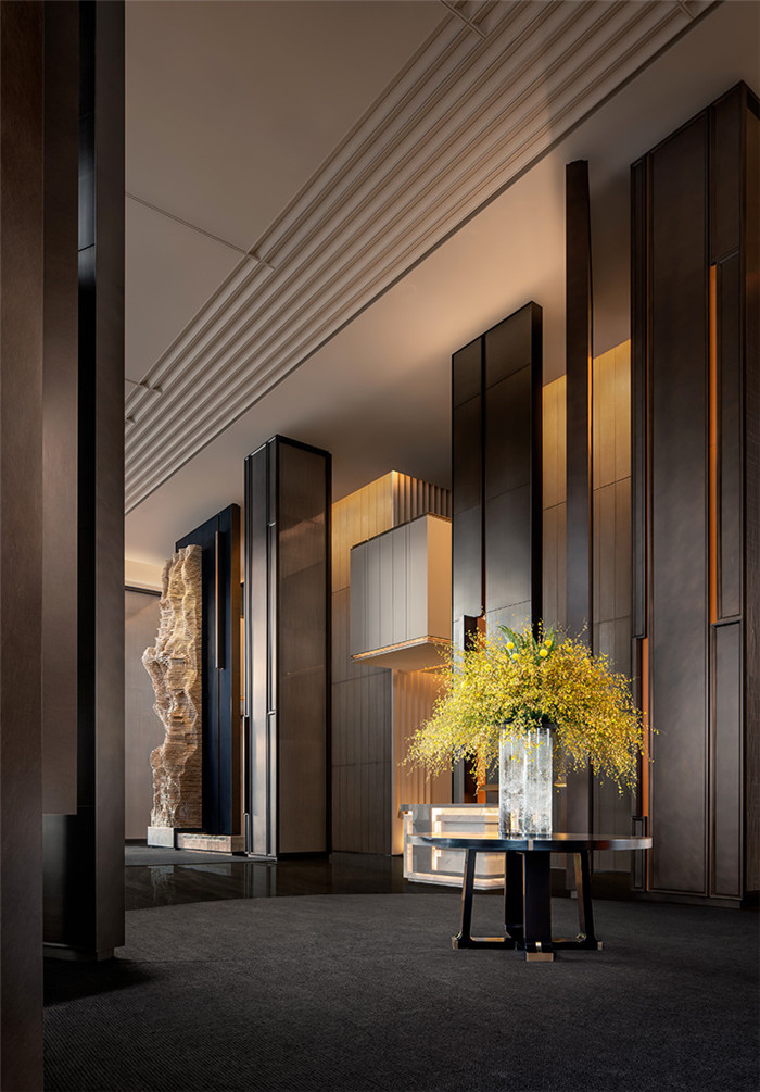 看東西方文化交融  西安洲際國(guó)際標(biāo)準(zhǔn)五星級(jí)酒店大堂設(shè)計(jì) 