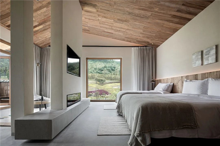 民宿標(biāo)準(zhǔn)房間設(shè)計(jì)-回歸山野的純白極簡風(fēng)精品民宿裝修設(shè)計(jì)方案