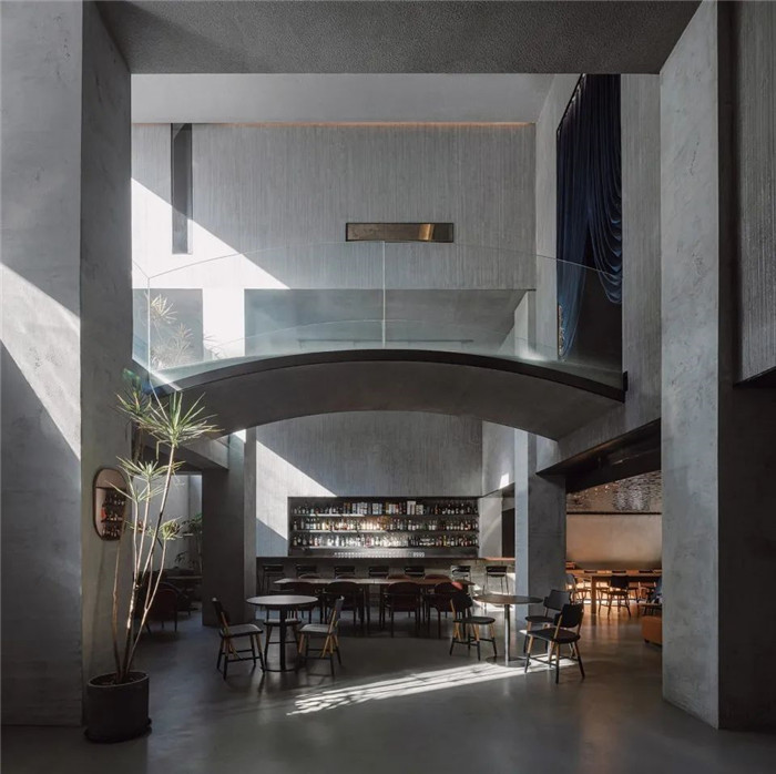 以橋為靈感的1800平精品酒店改造設(shè)計方案