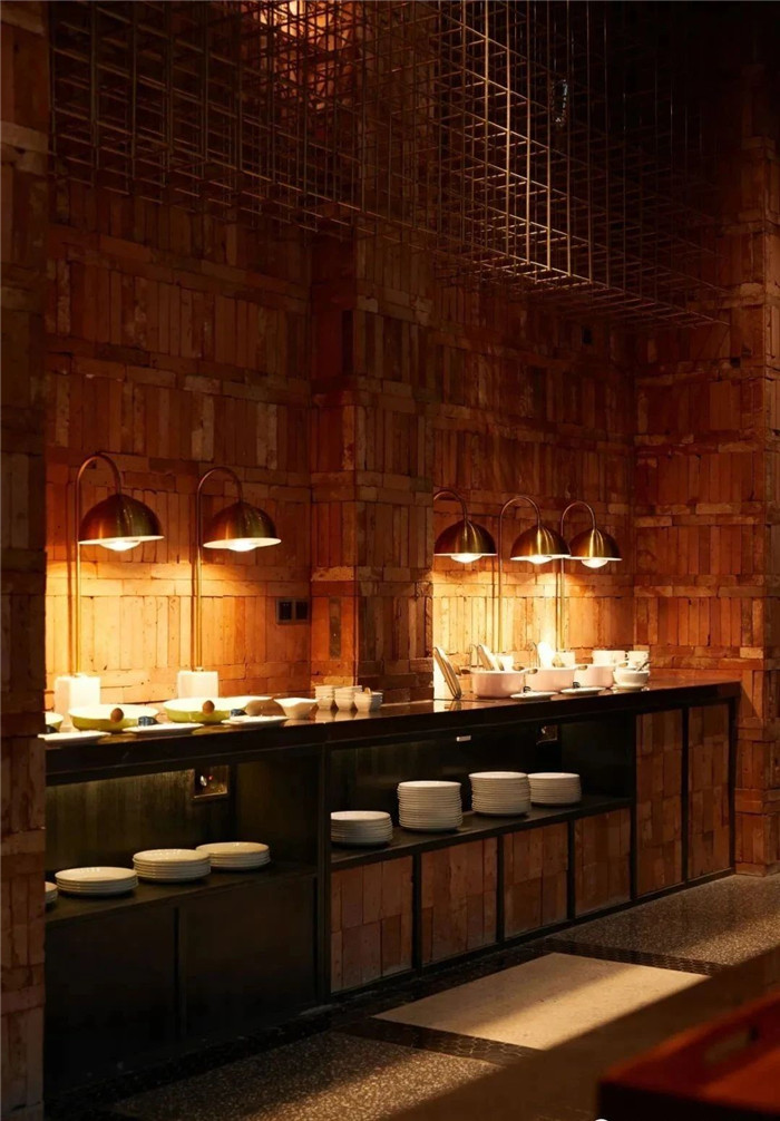 酒店自助餐廳設(shè)計-復古與新潮混搭風武漢網(wǎng)紅精品酒店改造設(shè)計案例 酒店自助餐廳設(shè)計-復古與新潮混搭風武漢網(wǎng)紅精品酒店改造設(shè)計案例