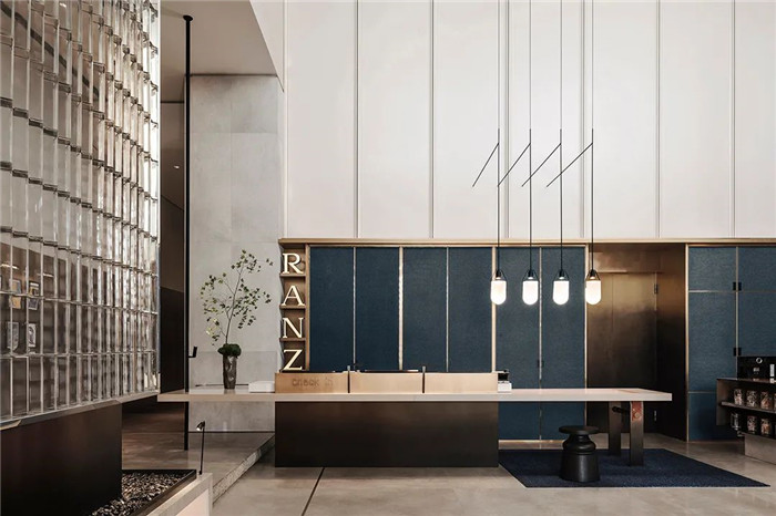 酒店大堂接待臺設(shè)計-顛覆傳統(tǒng)的精品酒店設(shè)計推薦：ICON HOTEL酒店設(shè)計