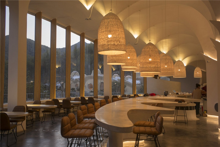 酒店餐廳設(shè)計-隱秘而輕松的野界小型度假村酒店設(shè)計案例 酒店餐廳設(shè)計-隱秘而輕松的野界小型度假村酒店設(shè)計案例