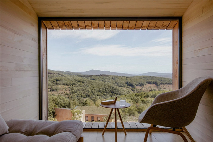 酒店客房設(shè)計(jì)-國外反傳統(tǒng)的48°Nord奢華度假酒店設(shè)計(jì)方案