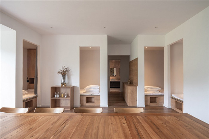 民宿客房設(shè)計-民宿設(shè)計鳥瞰圖-純白原木風景區(qū)內(nèi)部2層獨棟民宿設(shè)計方案