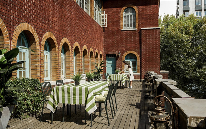 酒店露臺設(shè)計-杭州ARTDECO復(fù)古風(fēng)精品酒店改造設(shè)計方案