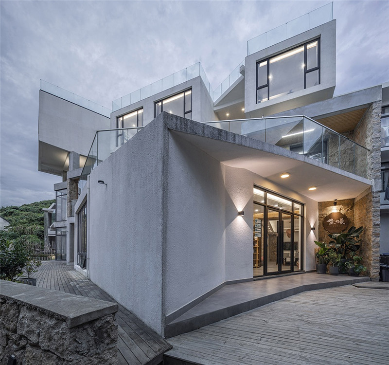 樸素原生態(tài)石頭民宿改造設計案例