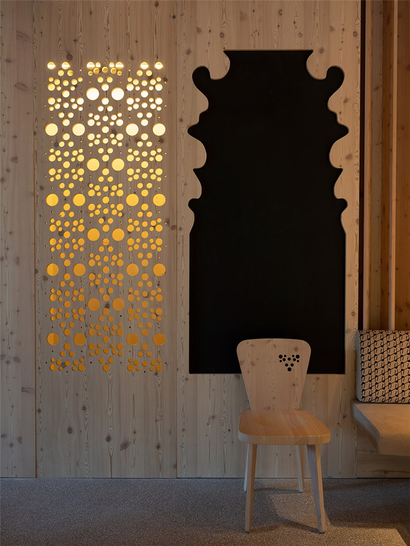 連接本土文化與創(chuàng)意的BOHINJ酒店翻新改造設計方案