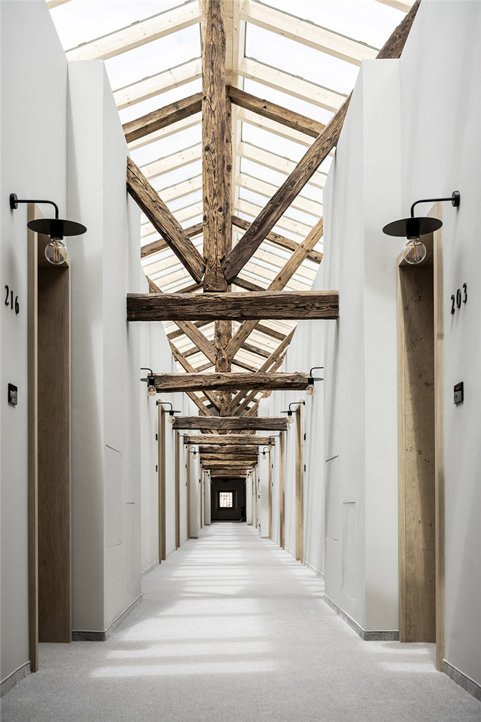 修道院翻新改造成酒店 國(guó)外特色酒店改造設(shè)計(jì)案例 修道院翻新改造成酒店 國(guó)外特色酒店改造設(shè)計(jì)案例