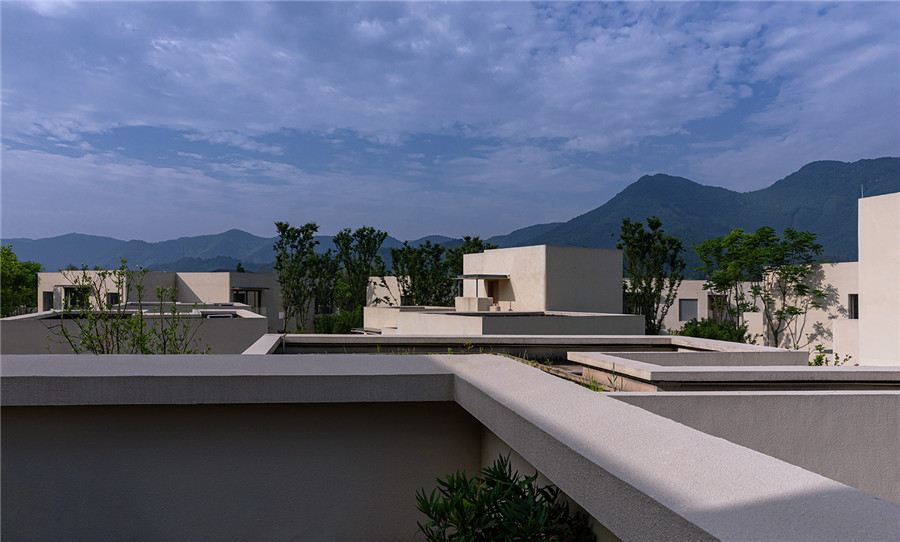 原木色無(wú)風(fēng)格酒店設(shè)計(jì) 沂水花間堂精品酒店設(shè)計(jì)賞析 原木色無(wú)風(fēng)格酒店設(shè)計(jì) 沂水花間堂精品酒店設(shè)計(jì)賞析