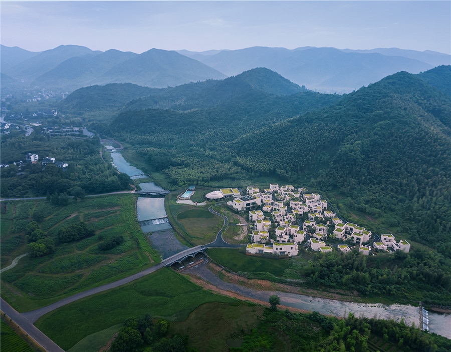 原木色無(wú)風(fēng)格酒店設(shè)計(jì) 沂水花間堂精品酒店設(shè)計(jì)賞析 原木色無(wú)風(fēng)格酒店設(shè)計(jì) 沂水花間堂精品酒店設(shè)計(jì)賞析