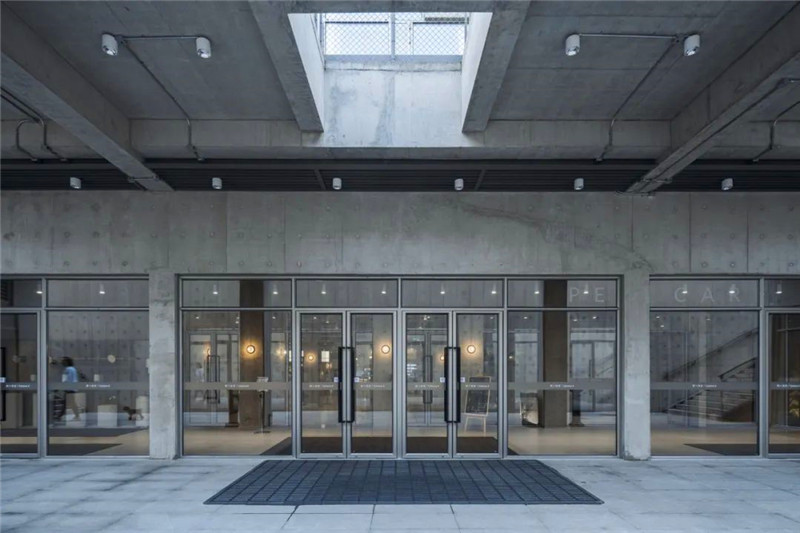 阿那亞“犬舍”旅館設計 大境設計專業(yè)酒店設計公司