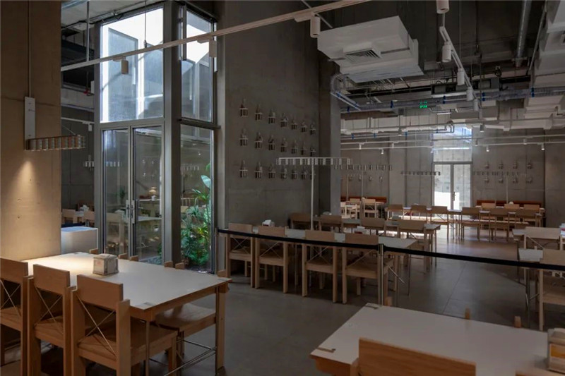 阿那亞“犬舍”旅館設計 大境設計專業(yè)酒店設計公司