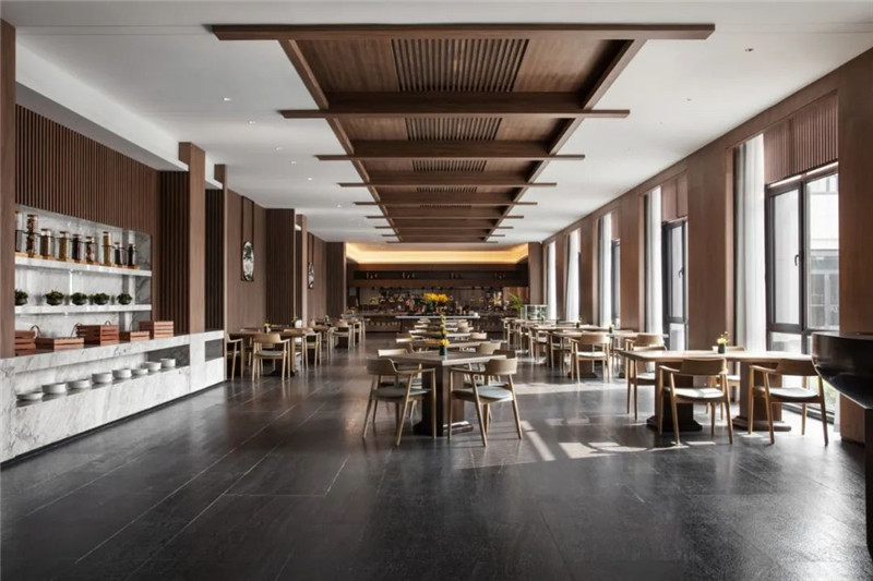 餐廳設(shè)計-濰坊桂水逸扉新中式五星級酒店設(shè)計案例 餐廳設(shè)計-濰坊桂水逸扉新中式五星級酒店設(shè)計案例