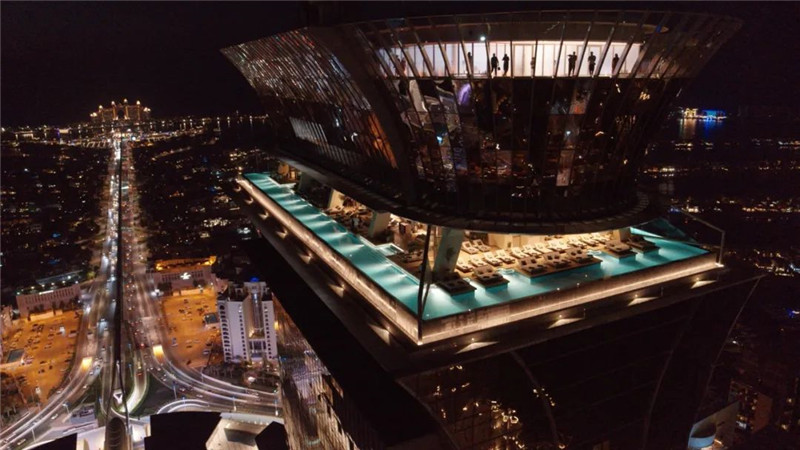 迪拜棕櫚塔AURA SKYPOOL度假酒店設(shè)計(jì)賞析 迪拜棕櫚塔AURA SKYPOOL度假酒店設(shè)計(jì)賞析