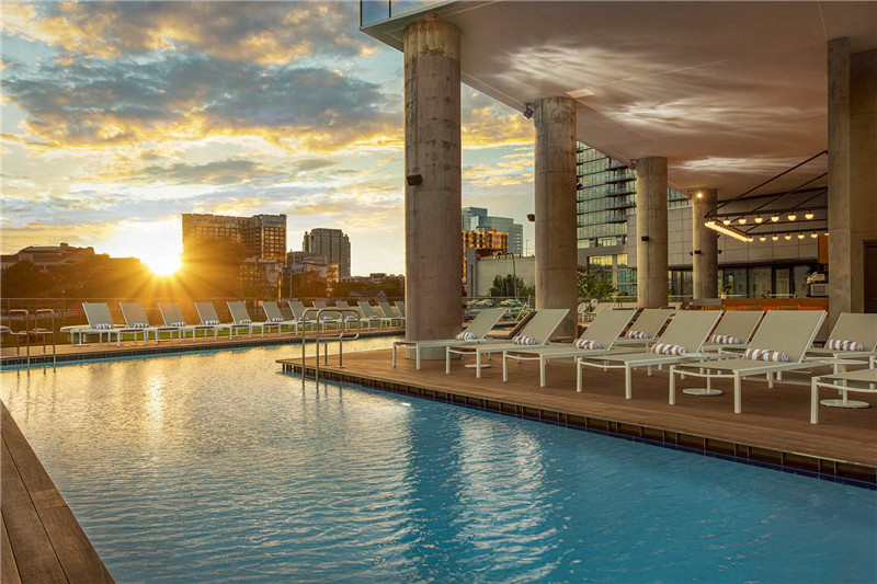 以當(dāng)?shù)匚幕癁殪`感的納什維爾W酒店翻新改造設(shè)計(jì)