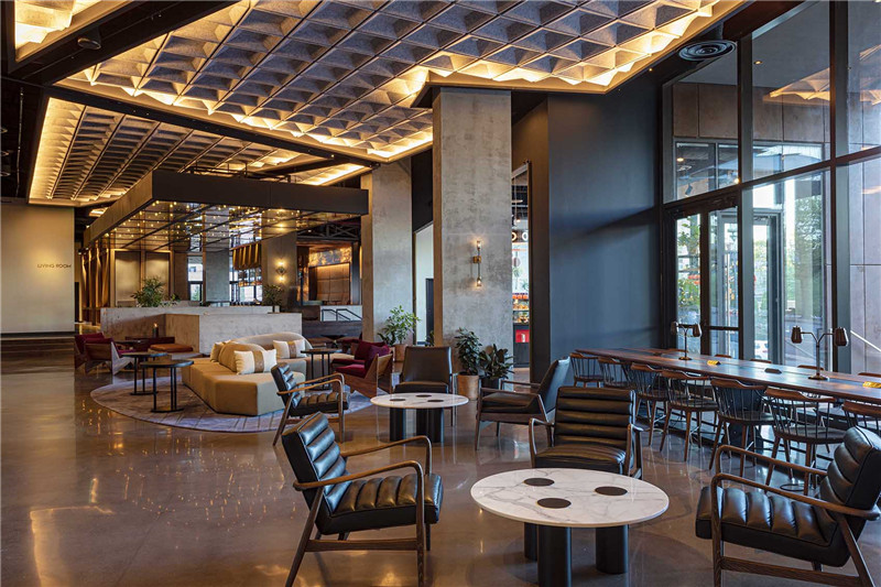 以當(dāng)?shù)匚幕癁殪`感的納什維爾W酒店翻新改造設(shè)計(jì)