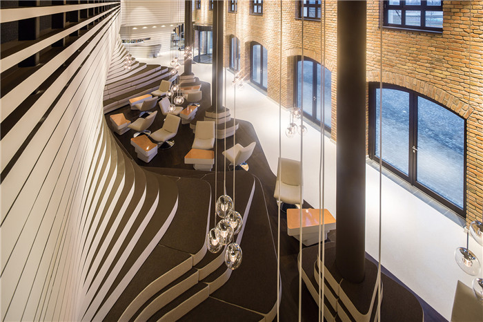 國(guó)外老磨坊精致工業(yè)風(fēng)酒店翻新改造設(shè)計(jì)方案