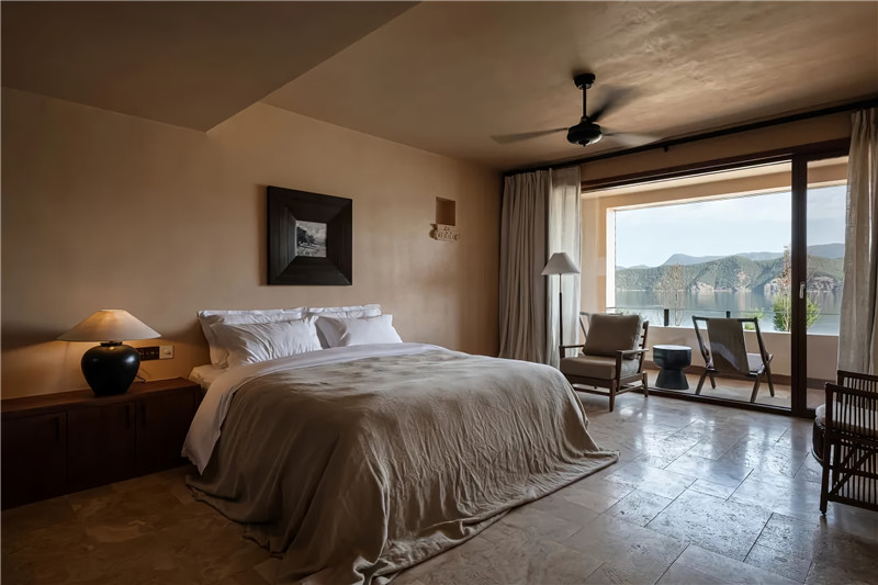 無(wú)風(fēng)格設(shè)計(jì)   瀘沽湖秋山民宿酒店設(shè)計(jì)方案賞析