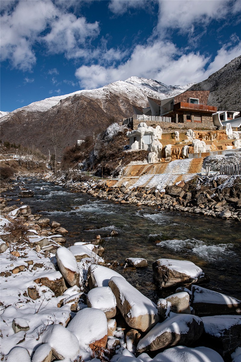 四川康定RGB特色野奢溫泉民宿改造設(shè)計 四川康定RGB特色野奢溫泉民宿改造設(shè)計