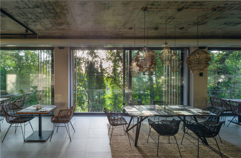 烏曼尼綠色環(huán)保生態(tài)度假酒店設(shè)計(jì)方案 烏曼尼綠色環(huán)保生態(tài)度假酒店設(shè)計(jì)方案