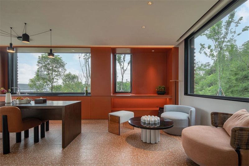 老糧倉(cāng)改造民宿  安徽未遲·萬(wàn)卷糧倉(cāng)民宿設(shè)計(jì)賞析