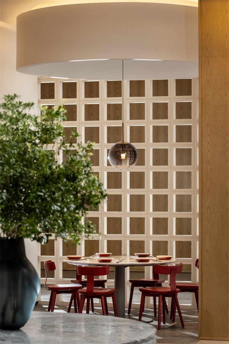 河南鄭州中牟建業(yè)只有·劇場(chǎng)酒店設(shè)計(jì)案例 河南鄭州中牟建業(yè)只有·劇場(chǎng)酒店設(shè)計(jì)案例