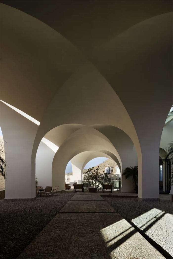 云南梵山魚溫泉度假民宿酒店改造設(shè)計(jì)案例 云南梵山魚溫泉度假民宿酒店改造設(shè)計(jì)案例